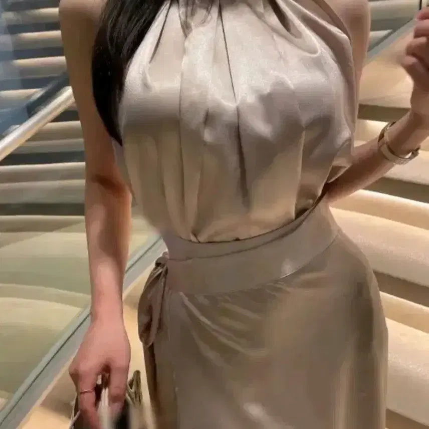 [BUNJANG] Demeirmoon Fever Silk Satin Tank Top / 수입의류 실크새틴나시(원가5) 드메리문피버  마지막최종가격!