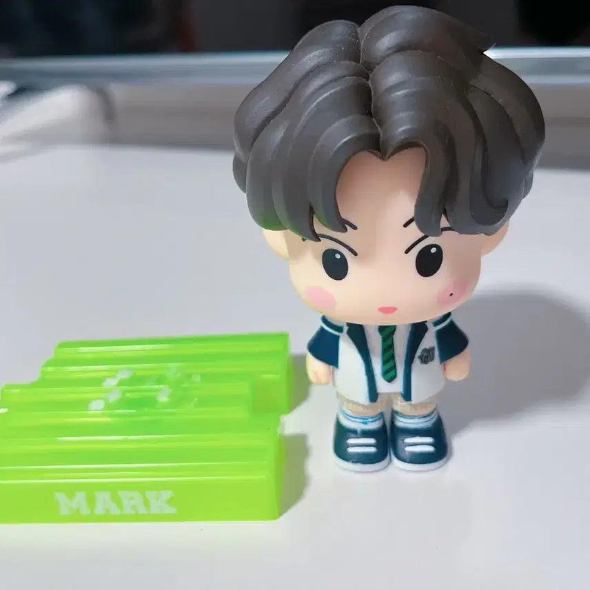 [BUNJANG] NCT Mark CGV Figure / 마크 드림 태국cgv 피규어 양도 브멜 피규어