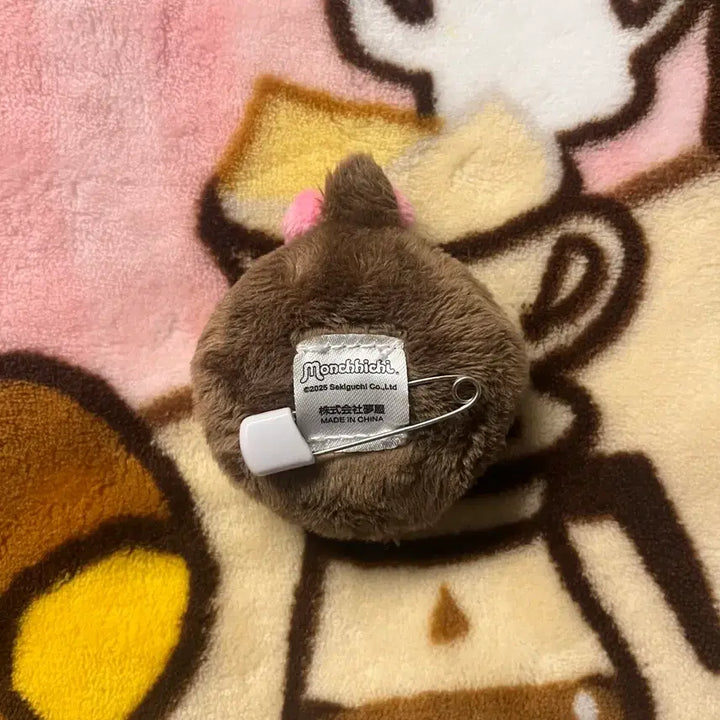 [SOLD OUT] 몬치치 봉제인형 뱃지 가챠