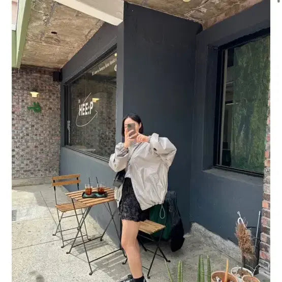 [BUNJANG] Muto Glossy Coating Windbreaker Jacket / muto 뮤토 코팅 글로시 점퍼 바람막이 프리사이즈