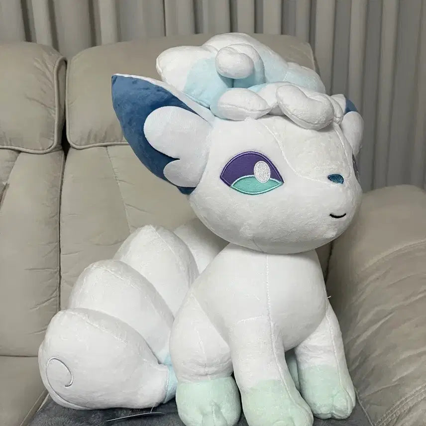 [SOLD OUT] 포켓몬스터 대형인형 알로라식스테일 인형  45cm