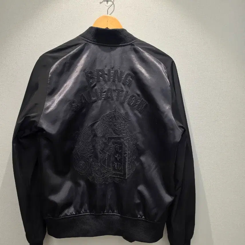 [BUNJANG] TONYWACK Black Satin Souvenir Jacket / TONYWACK 토니웩  블랙 스카쟌