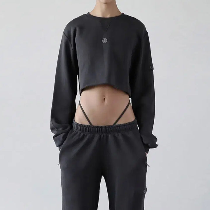 [BUNJANG] Badblood Old Effect Crop Sweatshirt Iron / 배드블러드 올드이펙트 크롭 맨투맨 아이언