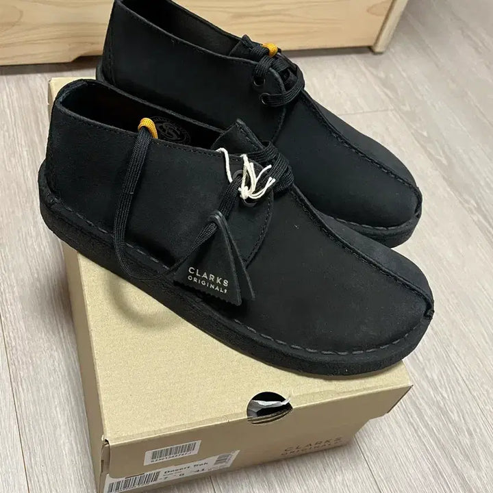 [BUNJANG] Clarks Desert Trek Black Shoes / (새상품) 클락스 데저트트랙 블랙