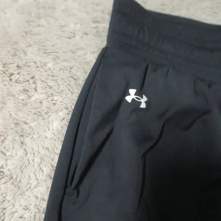[BUNJANG] Under Armour Straight Fit Training Pants / 언더아머 일자핏 바지 S  (10