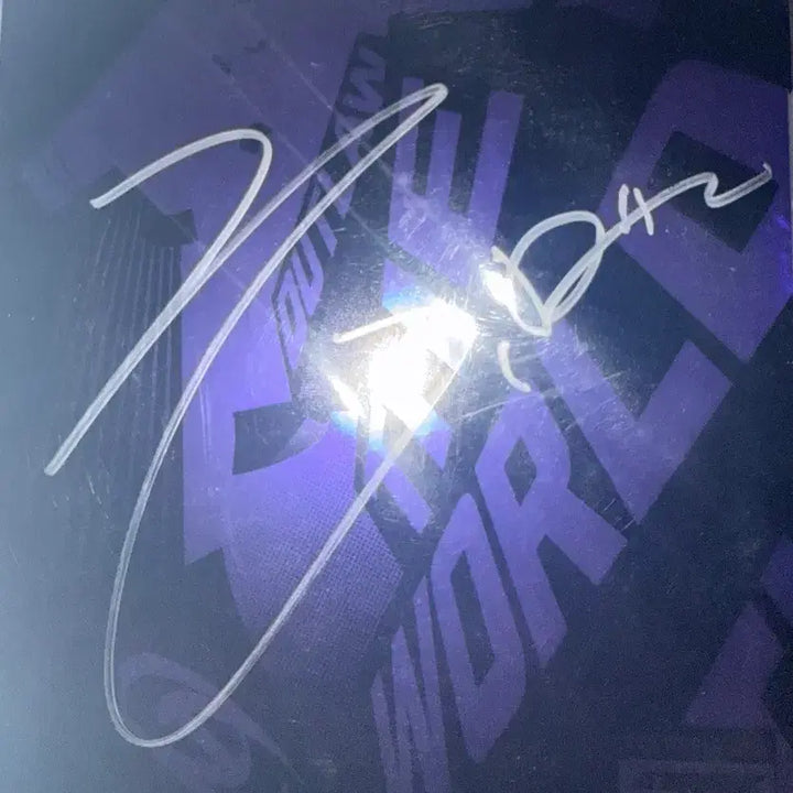[BUNJANG] ATEEZ Hongjoong Signed Album / 에이티즈 홍중 친필 싸인 앨범