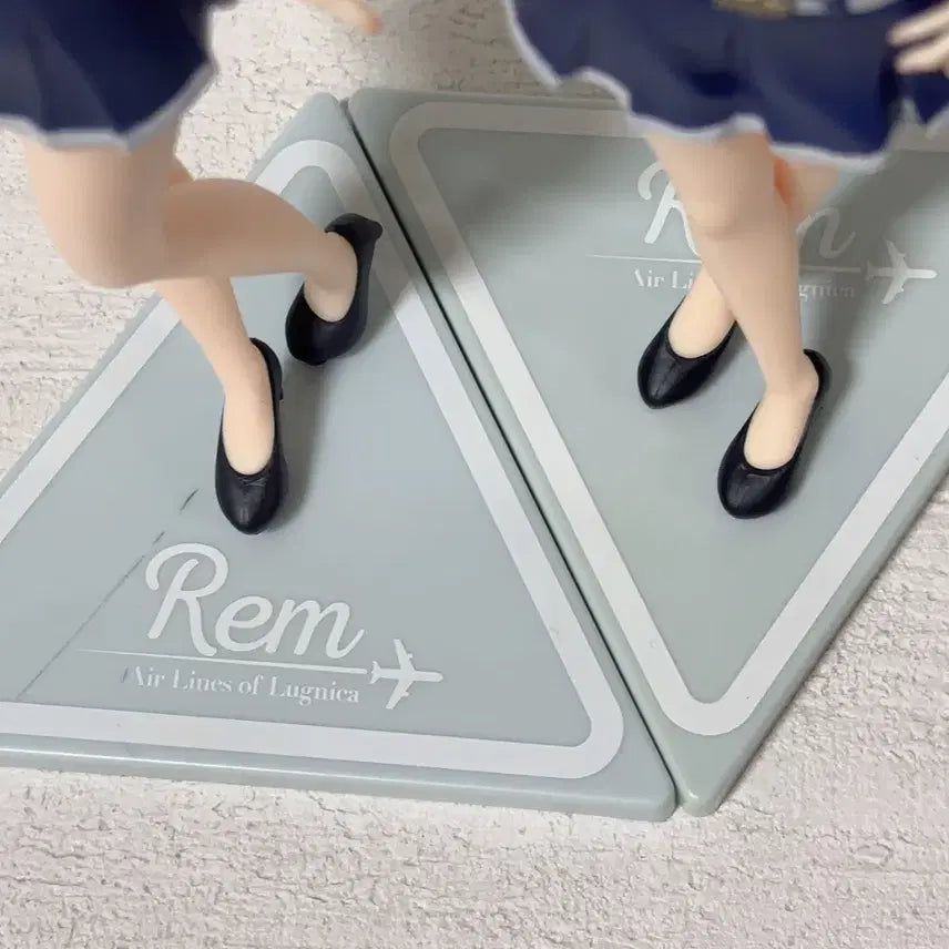 [BUNJANG] Re:Zero Ram &amp; Rem Stewardess Ver. Figure Set / [일괄]  리제로 렘 람 스튜어디스 승무원 피규어 세트
