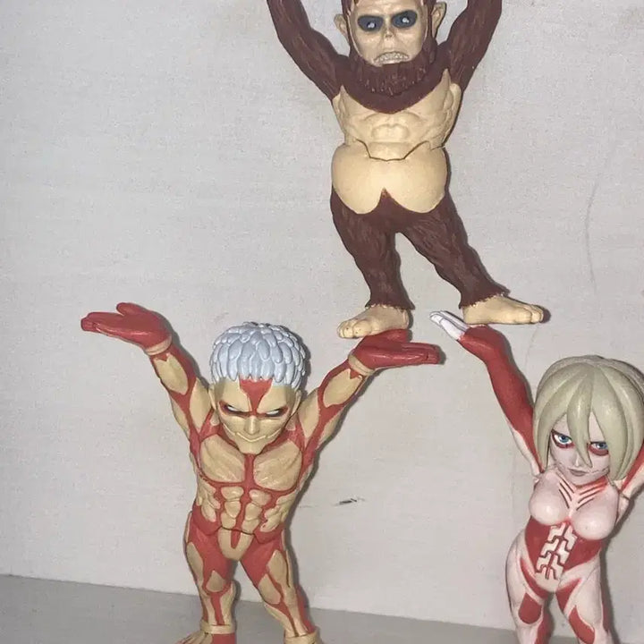 [BUNJANG] Attack on Titan Titan Transformation Pen Oki Gacha Set Figure / 전종정품)진격의 거인 거인화 펜오키 가챠 세트 고전피규어 에렌애니라이너