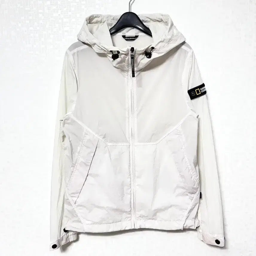 [SOLD OUT] [XS,85]내셔널지오그래픽 여성 와펜 바람막이 우븐 자켓
