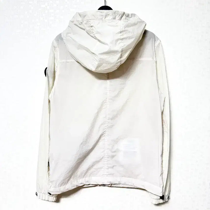 [SOLD OUT] [XS,85]내셔널지오그래픽 여성 와펜 바람막이 우븐 자켓