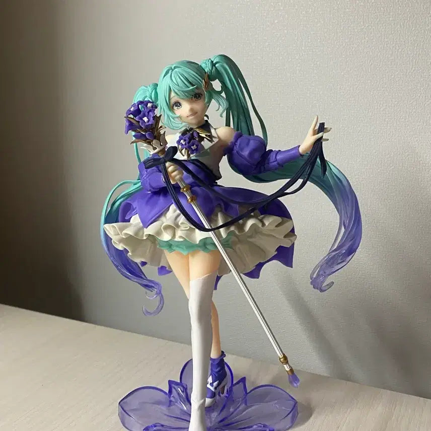 [BUNJANG] Hatsune Miku Birthday 2024 Flower Figure / 하츠네 미쿠 Birthday 2024 Flower 피규어 판매