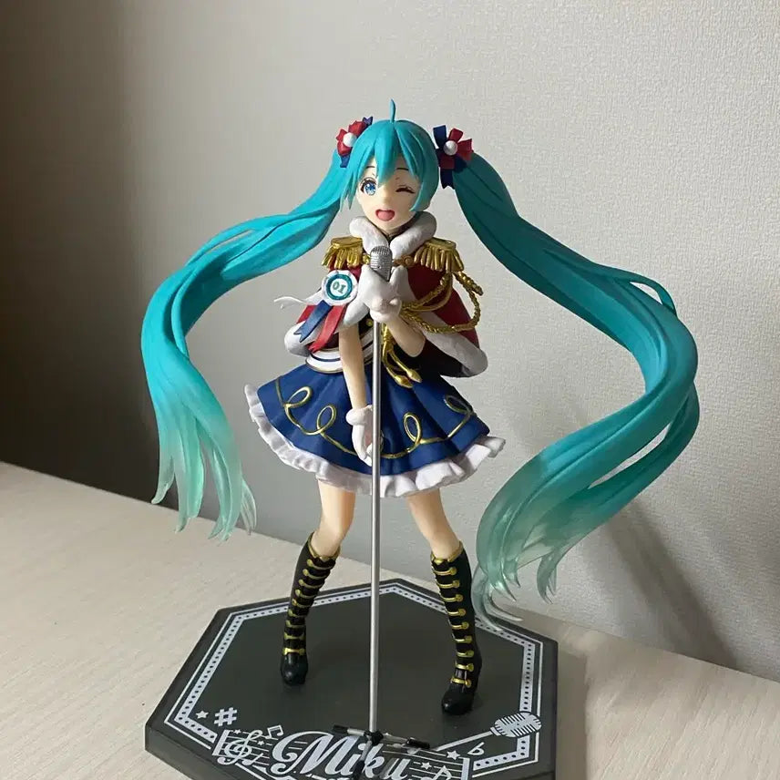 [BUNJANG] Vocaloid Hatsune Miku Winter Live Figure / 보컬로이드 하츠네 미쿠 윈터 라이브 피규어 판매