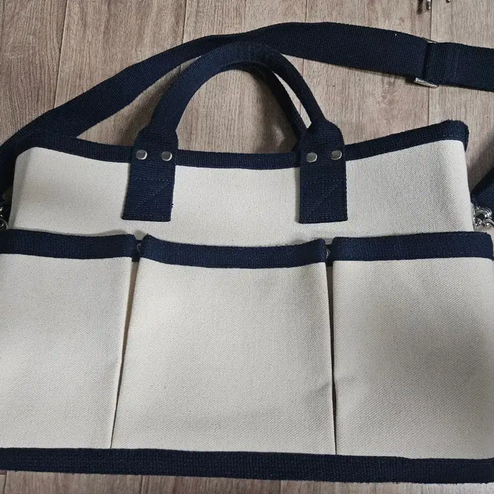 [BUNJANG] Abam Apartmentmong Tote Bag - Ivory / 아밤 아파트멍 토트백 숄더백 아이보리