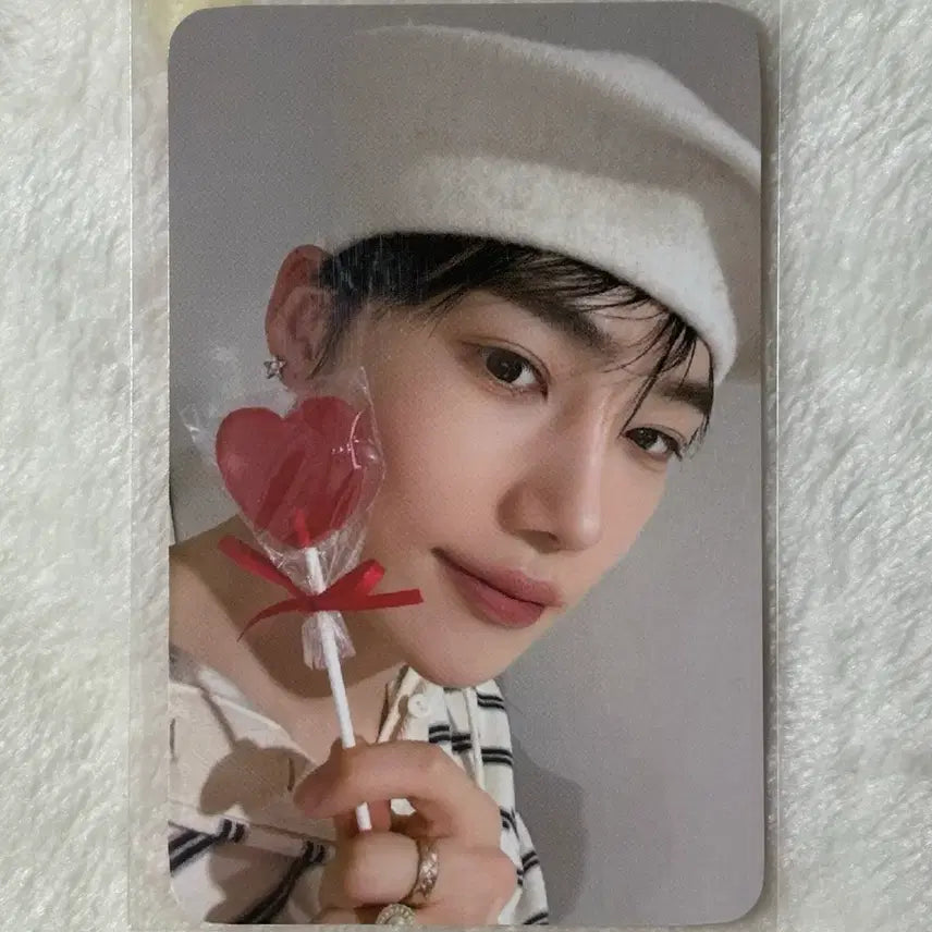 [BUNJANG] The Boyz New Withmu Hatrolly Pop Ver. POB Photocard / 더보이즈 뉴 vvv 위드뮤 하트롤리팝 ver 미공포