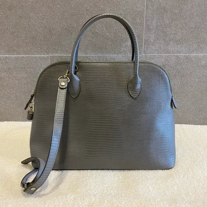 [BUNJANG] Crocodile Leather Grey Dome Handbag with Shoulder Strap / 악어가죽 그레이 돔형 핸드백 (숄더 스트랩 포함)
