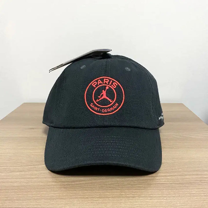 [BUNJANG] Nike PSG Jordan Club Cap (L-XL) - Black / (새제품) 나이키 PSG 조던 클럽 캡 L~XL 파리 생제르맹 모자 볼캡