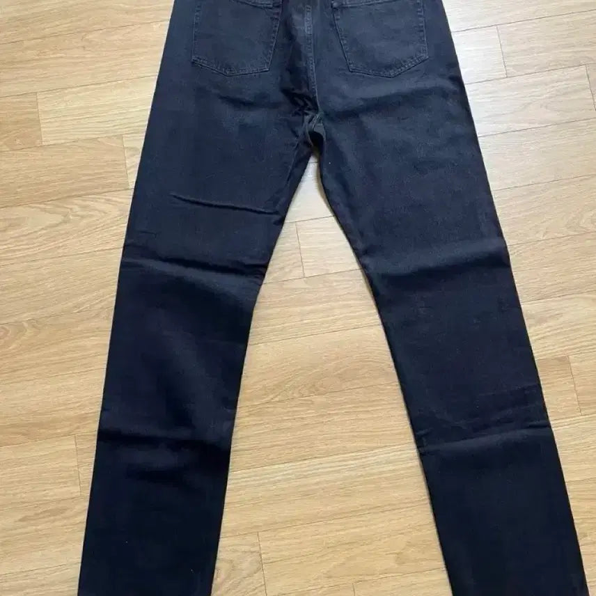 [SOLD OUT] apc 아페쎄 쁘띠스탠다드 새제품 34사이즈 블랙