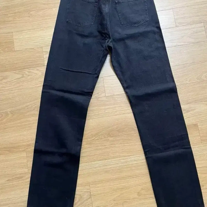 [SOLD OUT] apc 아페쎄 쁘띠스탠다드 새제품 34사이즈 블랙