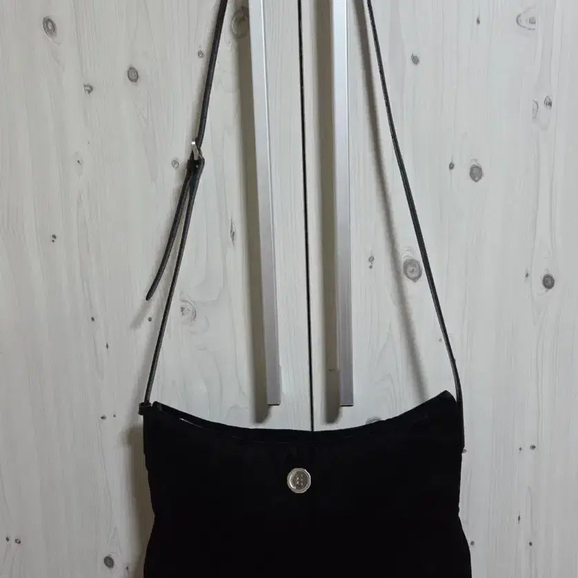 [SOLD OUT] 미닛뮤트 클로 소프트 블랙 벨
