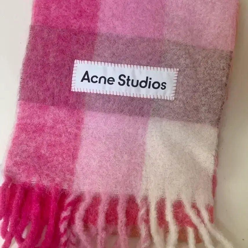 [BUNJANG] Acne Studios Pink Check Mohair Scarf / 아크네 스튜디오 핑크 체크 머플러
