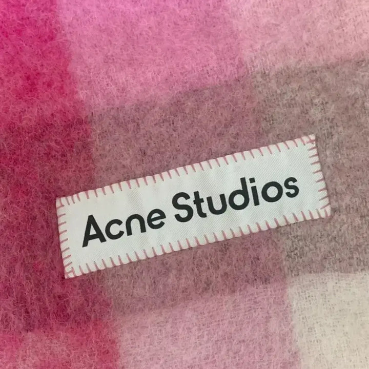 [BUNJANG] Acne Studios Pink Check Mohair Scarf / 아크네 스튜디오 핑크 체크 머플러