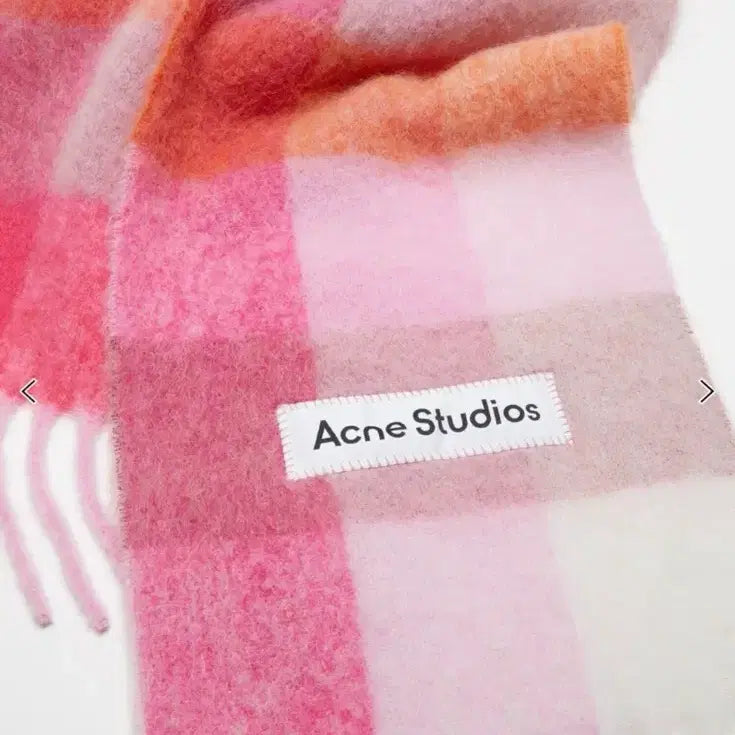 [BUNJANG] Acne Studios Pink Check Mohair Scarf / 아크네 스튜디오 핑크 체크 머플러