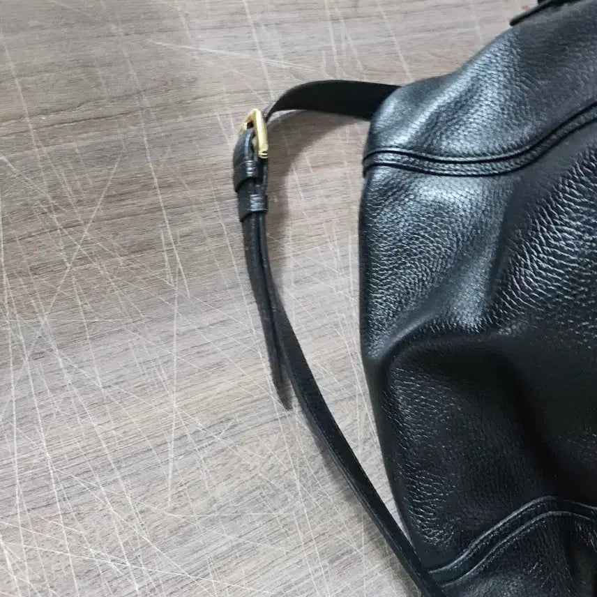 [BUNJANG] Daks DD Logo Leather Shoulder Bag / 닥스 블랙 DD로고 가죽 숄더백