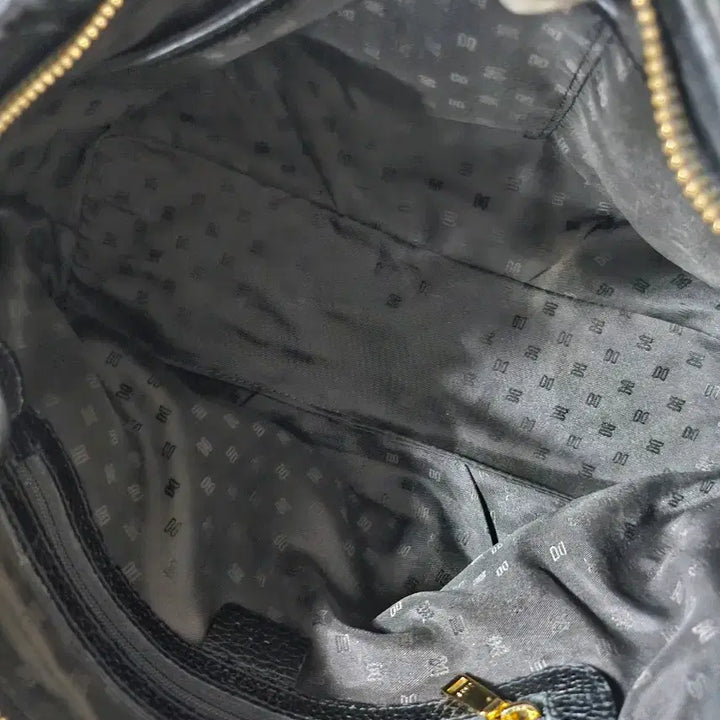 [BUNJANG] Daks DD Logo Leather Shoulder Bag / 닥스 블랙 DD로고 가죽 숄더백