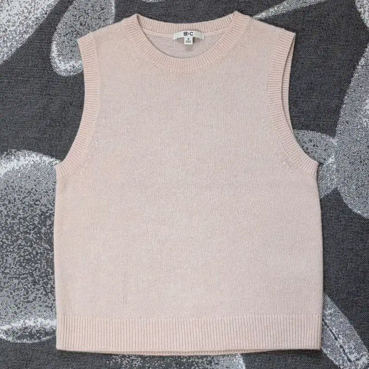 [BUNJANG] Uniqlo C Cashmere 100% Knit Vest / [새제품] 유니클로C 캐시미어100 딸기 우유 니트 베스트