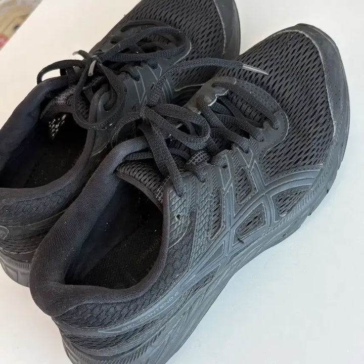 [BUNJANG] Asics Gel Contend 6 Black Sneakers 240 / 아식스 젤 컨텐드 6 올블랙 운동화 240