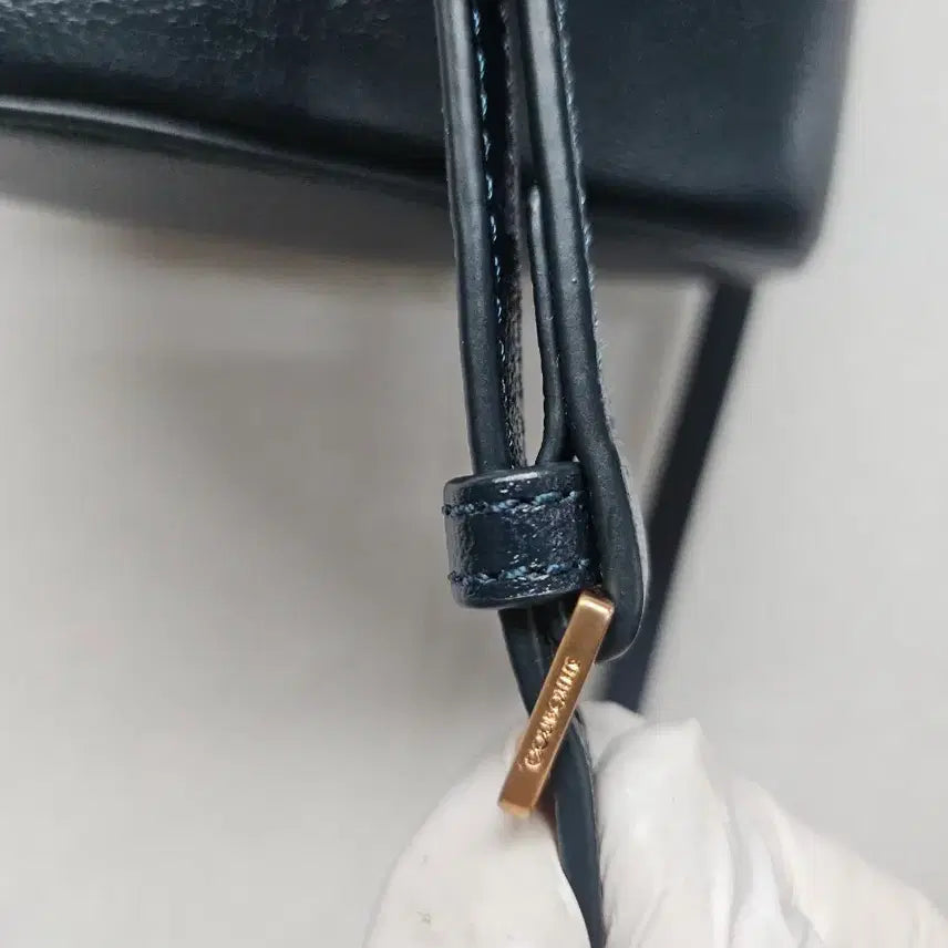 [BUNJANG] Couronne Betty Crossbody Bag / 쿠론 뱃시 크로스백
