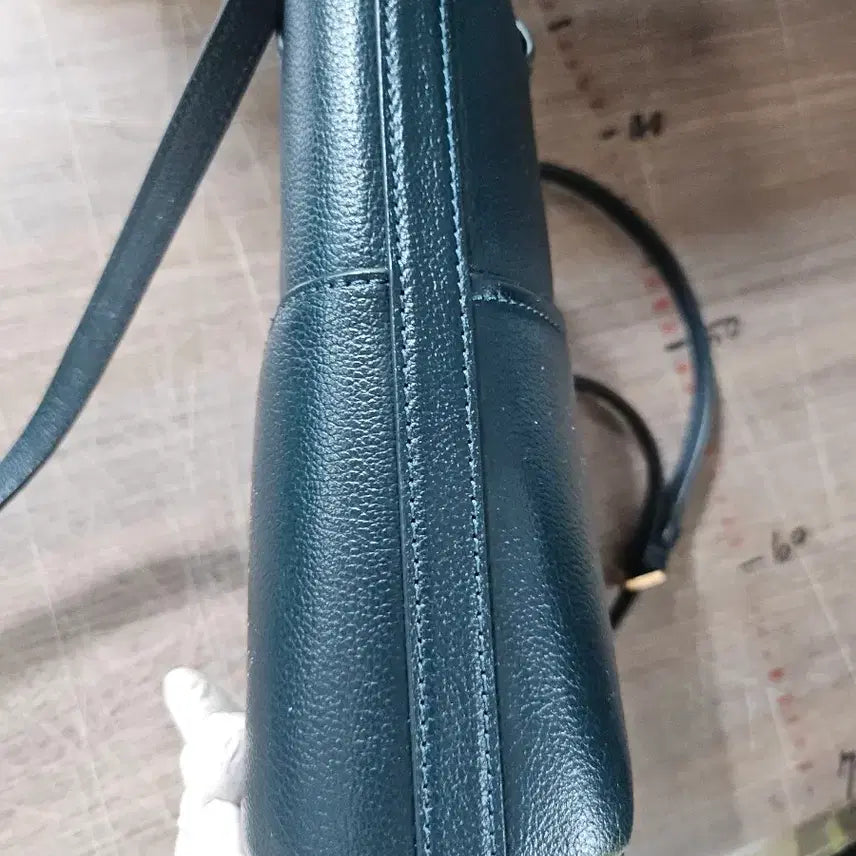 [BUNJANG] Couronne Betty Crossbody Bag / 쿠론 뱃시 크로스백