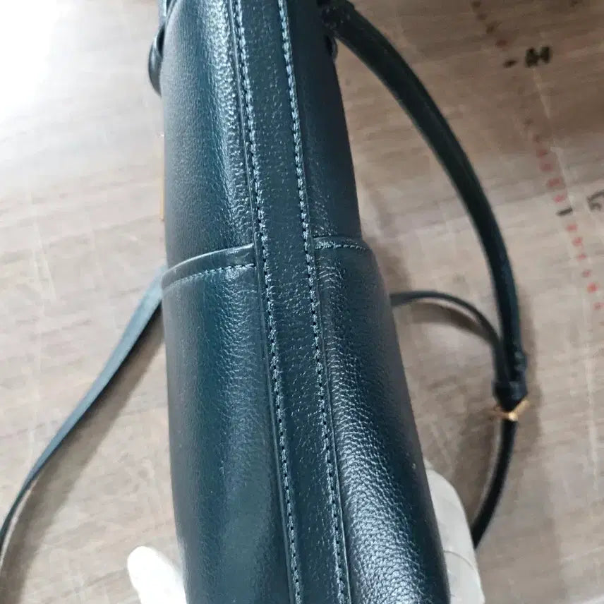 [BUNJANG] Couronne Betty Crossbody Bag / 쿠론 뱃시 크로스백