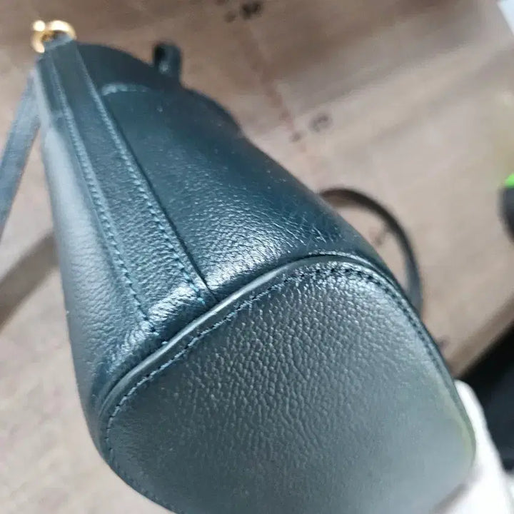 [BUNJANG] Couronne Betty Crossbody Bag / 쿠론 뱃시 크로스백