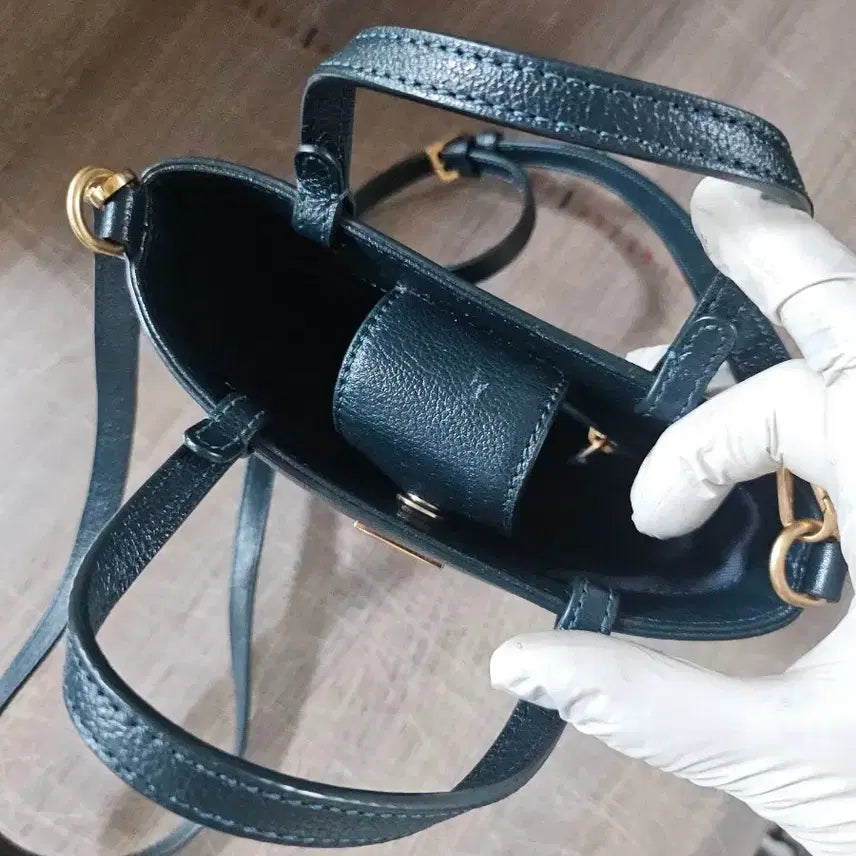 [BUNJANG] Couronne Betty Crossbody Bag / 쿠론 뱃시 크로스백