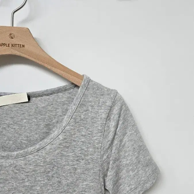 [BUNJANG] Gray Round Neck Short Sleeve T-shirt / 그레이 라운드 반팔