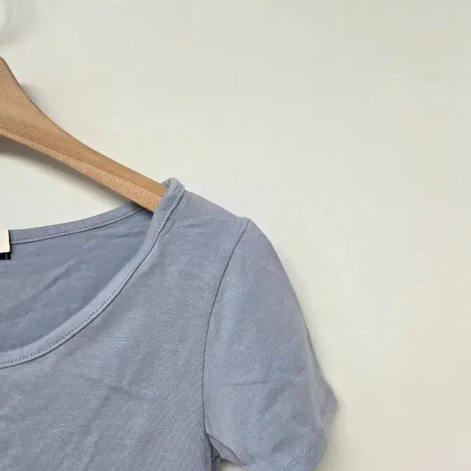 [BUNJANG] Sky Blue Pastel Round Neck T-shirt / 하늘 라운드 반팔
