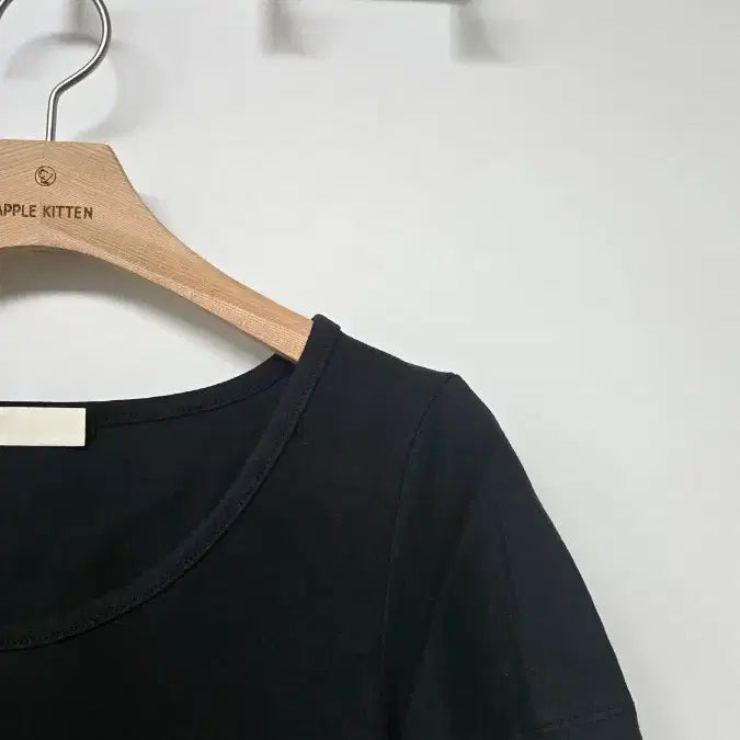 [SOLD OUT] 블랙 라운드 반팔