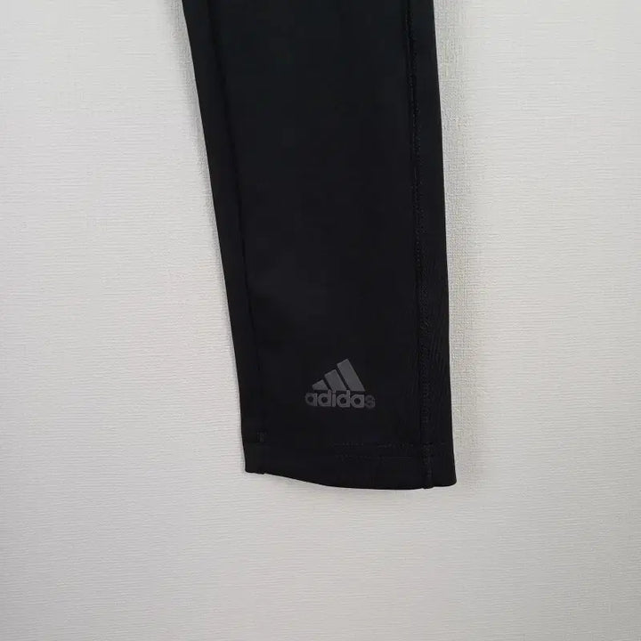 [BUNJANG] Adidas Black Leggings (Size S) / 아디다스/블랙 무지 레깅스 봄 가을 여S 85/라덴