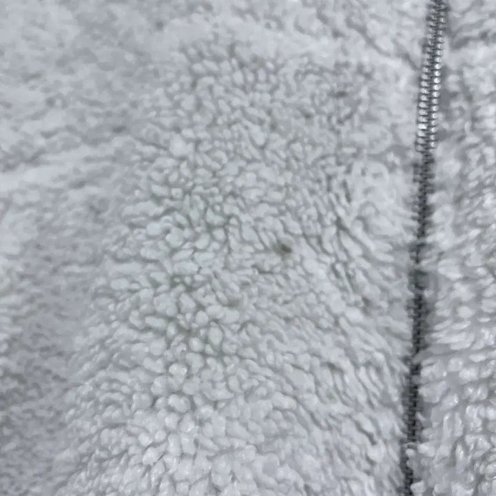 [BUNJANG] Guess Ivory Boucle Blouson Jacket - Women&