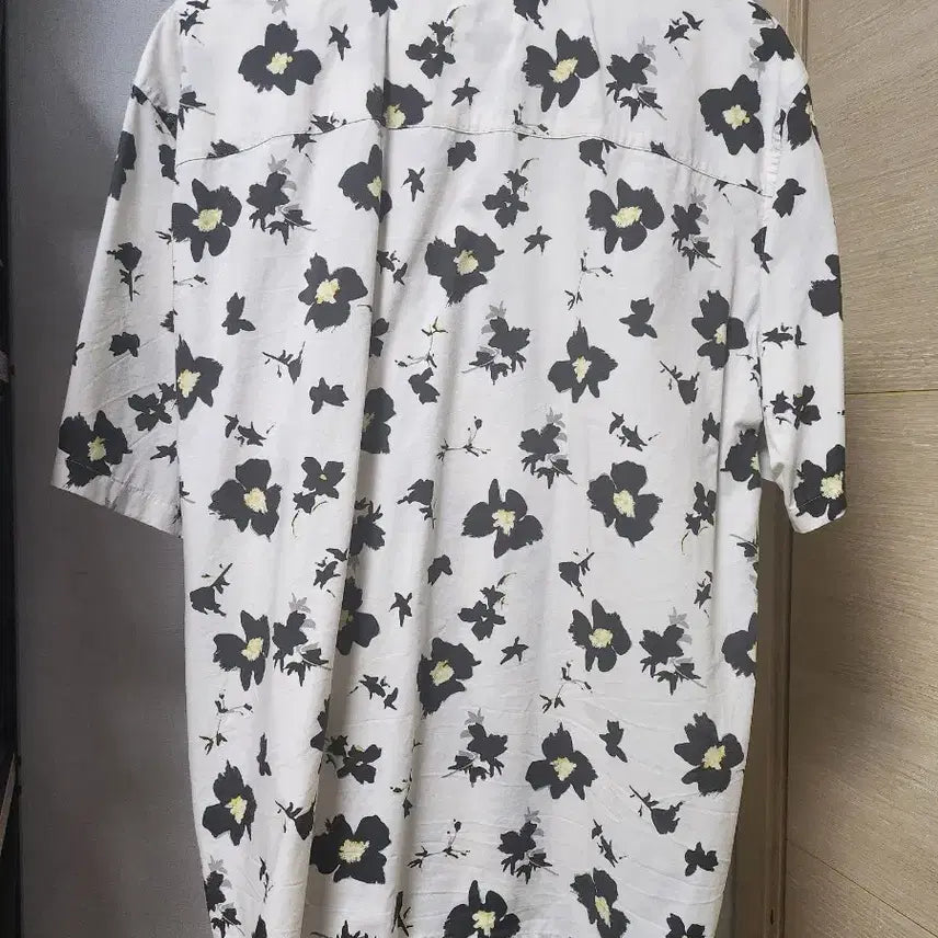 [SOLD OUT] 유니클로 플라워 패턴 반팔 셔츠 xl 하와이안
