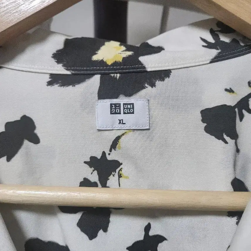 [SOLD OUT] 유니클로 플라워 패턴 반팔 셔츠 xl 하와이안
