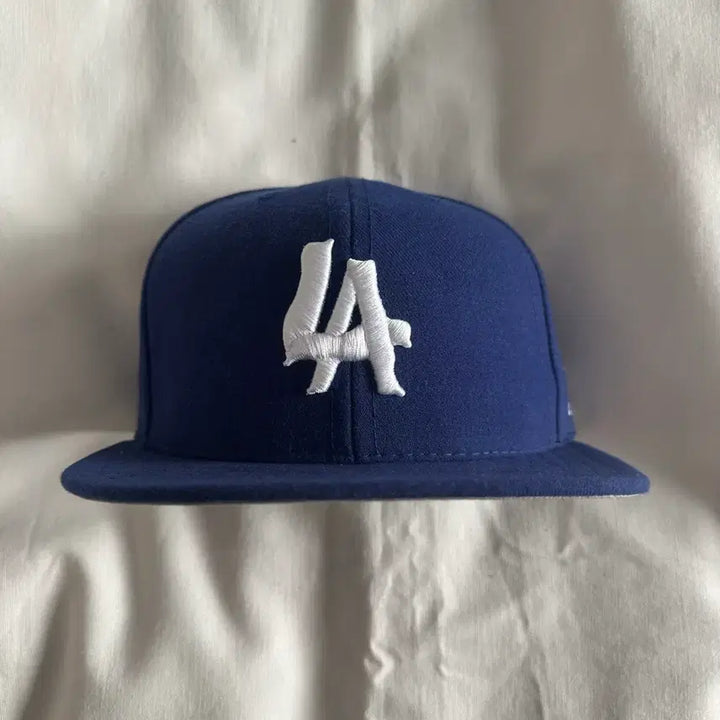[BUNJANG] Akimbo Club LA Dodgers Noodle Snapback Cap / 아킴보 클럽 LA다저스 누들 스냅백 볼캡