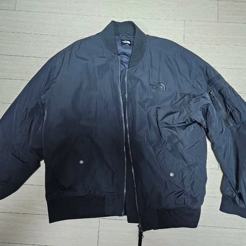 [BUNJANG] The North Face Bomber Jacket - Black - Size 100 / 노스페이스 봄버 자켓 항공 점퍼 판매합니다.