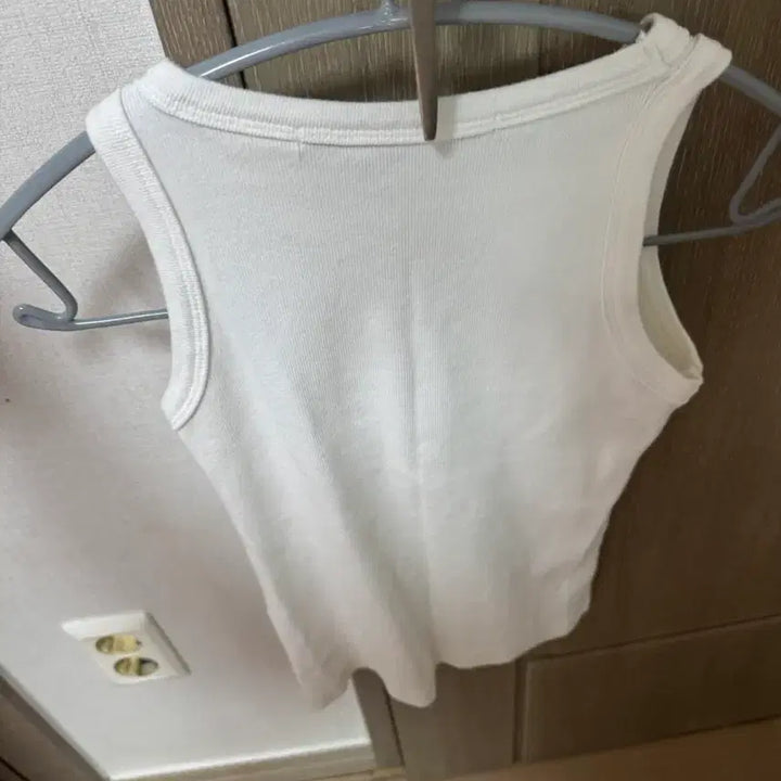 [SOLD OUT] 블랙업 B-BASIC 라운드넥 골지 나시 화이트