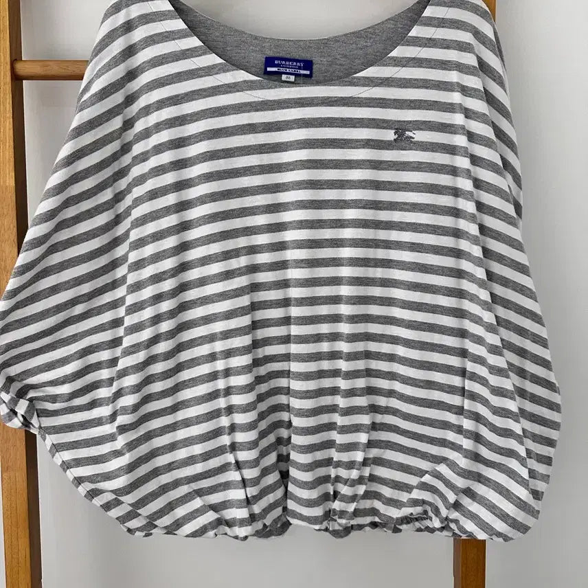 [BUNJANG] Burberry Blue Label Striped T-Shirt Size 38 / (정품)버버리 블루라벨 스트라이프 티셔츠(사이즈38)