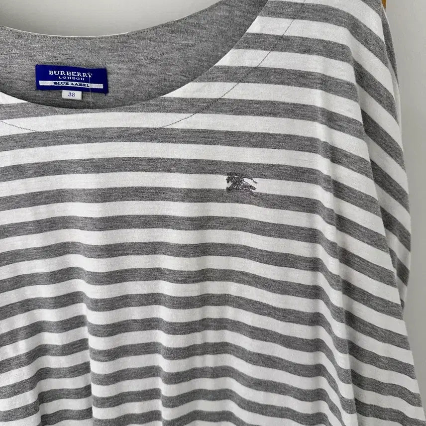[BUNJANG] Burberry Blue Label Striped T-Shirt Size 38 / (정품)버버리 블루라벨 스트라이프 티셔츠(사이즈38)
