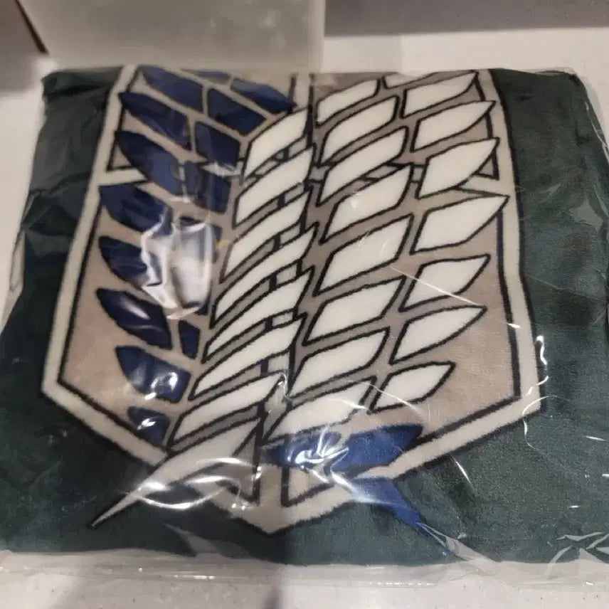 [BUNJANG] Attack on Titan Scout Regiment Blanket / 진격의 거인 조사병단 담요