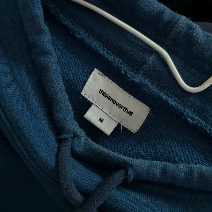 [BUNJANG] thisisneverthat Hooded Pullover Blue M / 디네댓 디스이즈네버댓 후드티 풀오버 블루 M