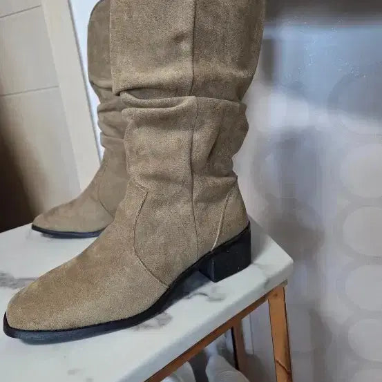 [BUNJANG] Suede Shirring Long Boots - Brown / 스웨이드 셔링 롱부츠 브라운
